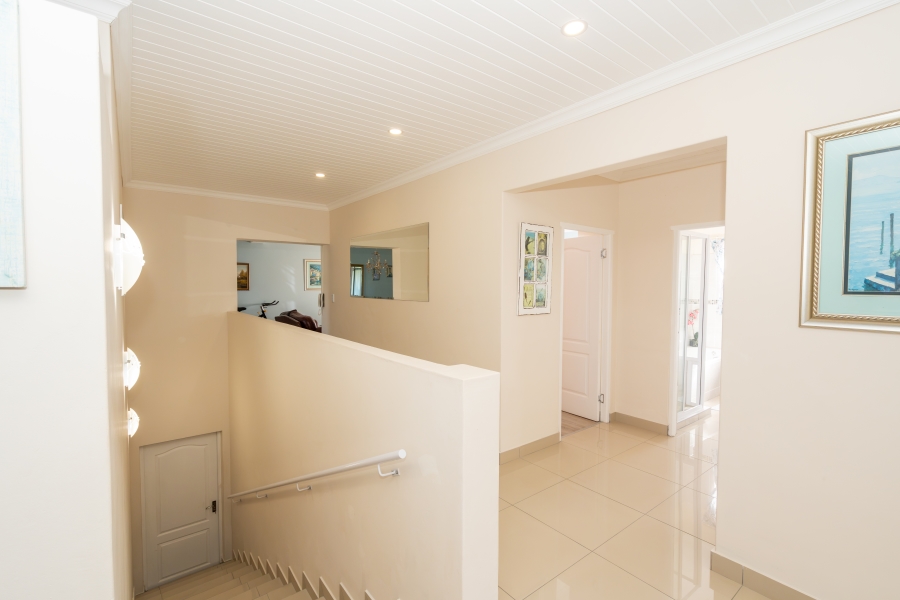 4 Bedroom Property for Sale in Myburgh Park Western Cape